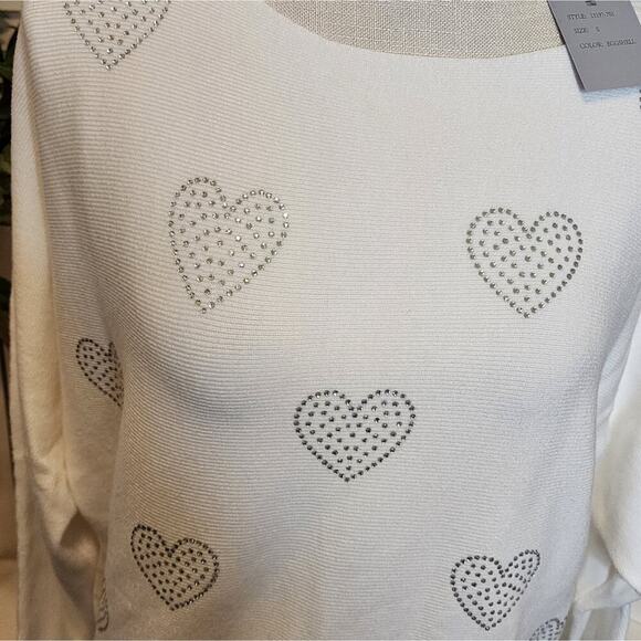 LIV MILANO EGGSHELL BEADED HEART SWEATER SIZE SMALL - Picture 5 of 5